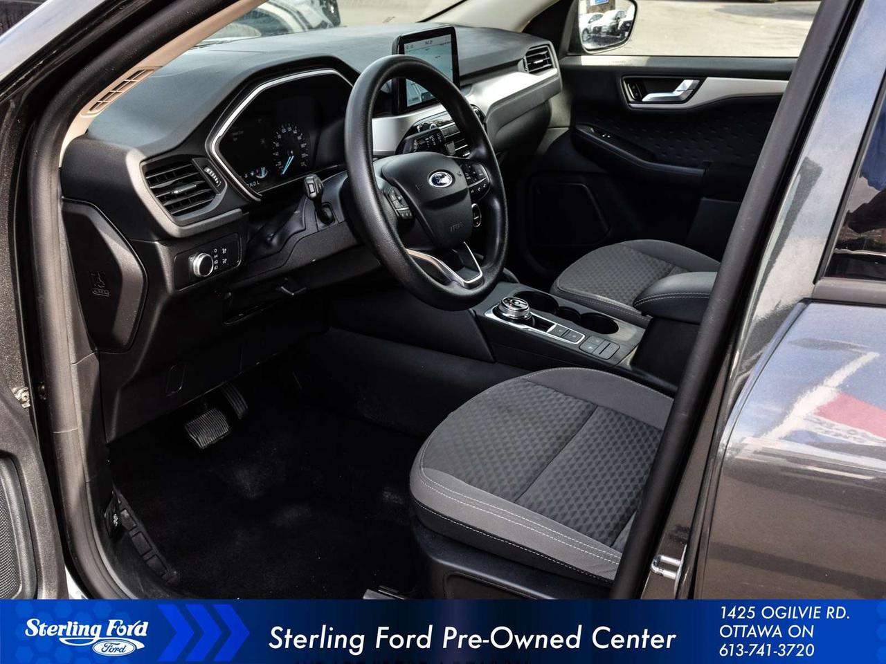 2020 Ford Escape SE Photo