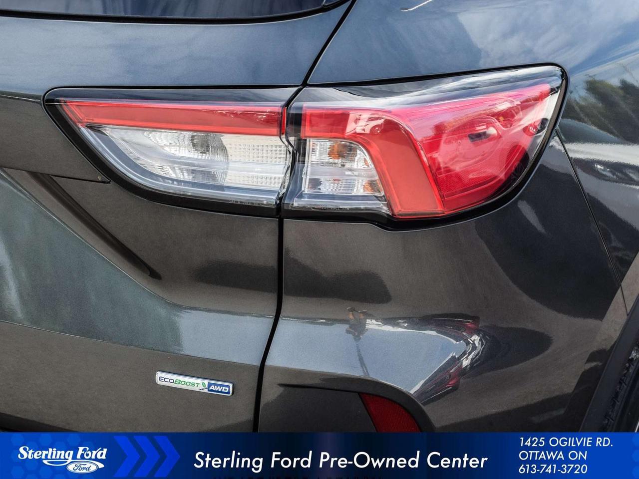 2020 Ford Escape SE Photo