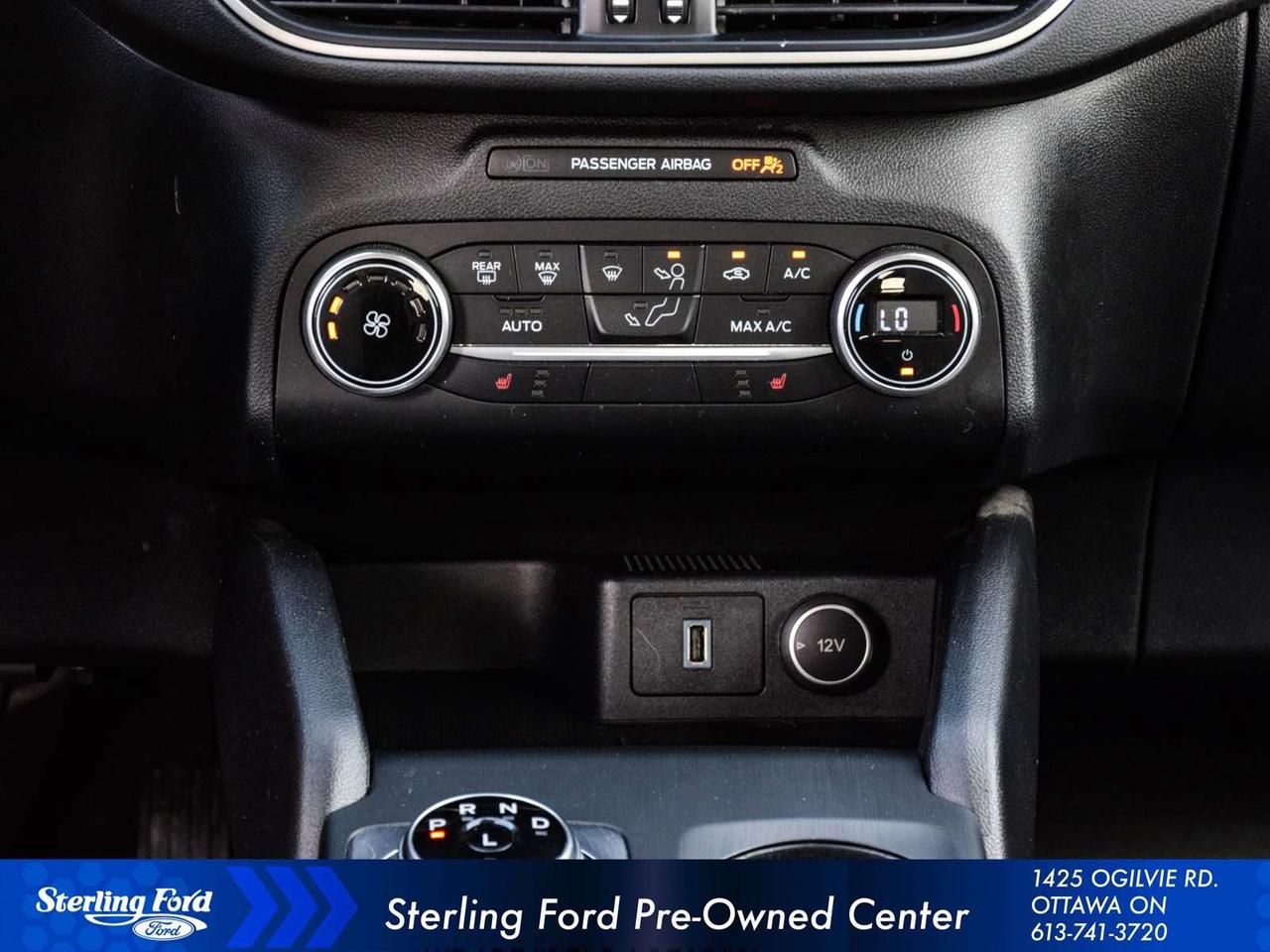 2020 Ford Escape SE Photo