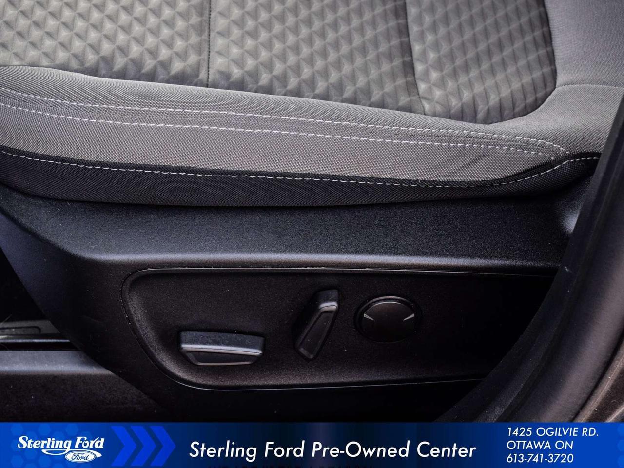2020 Ford Escape SE Photo