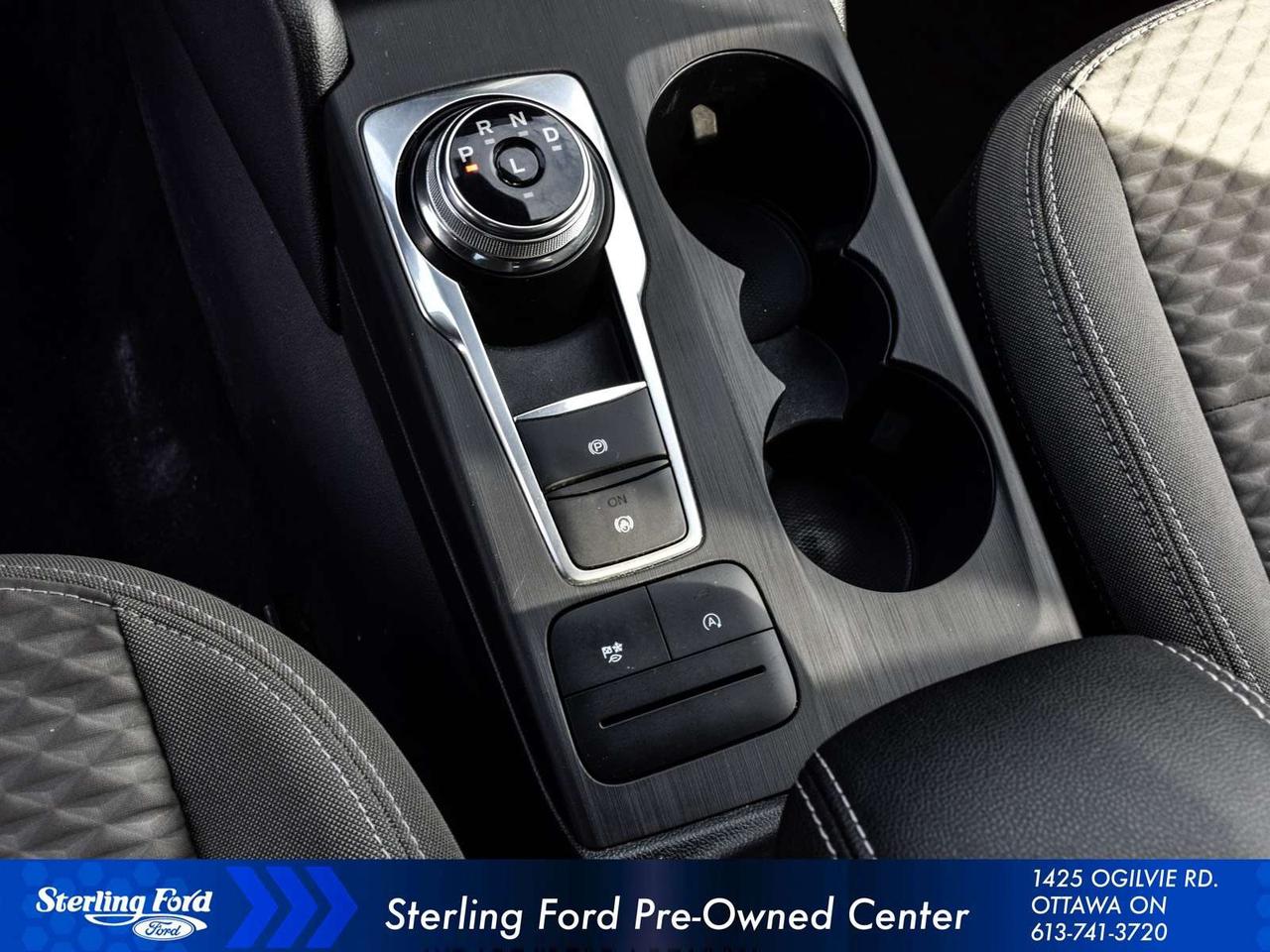 2020 Ford Escape SE Photo