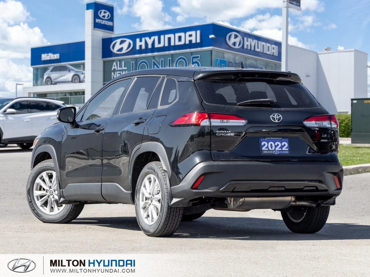 2022 Toyota Corolla Cross LE 4dr All-Wheel Drive Photo