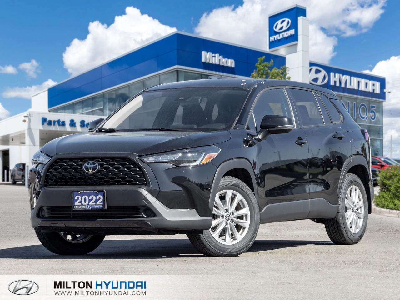 2022 Toyota Corolla Cross LE 4dr All-Wheel Drive Photo