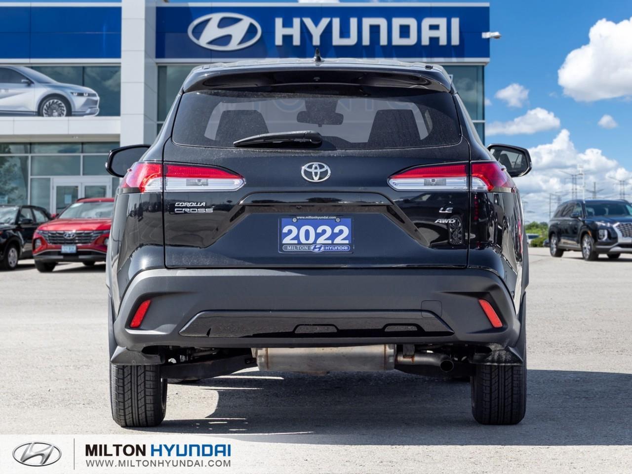 2022 Toyota Corolla Cross LE 4dr All-Wheel Drive Photo