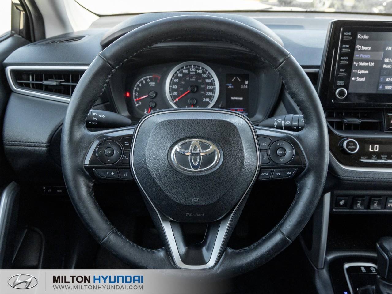 2022 Toyota Corolla Cross LE 4dr All-Wheel Drive Photo