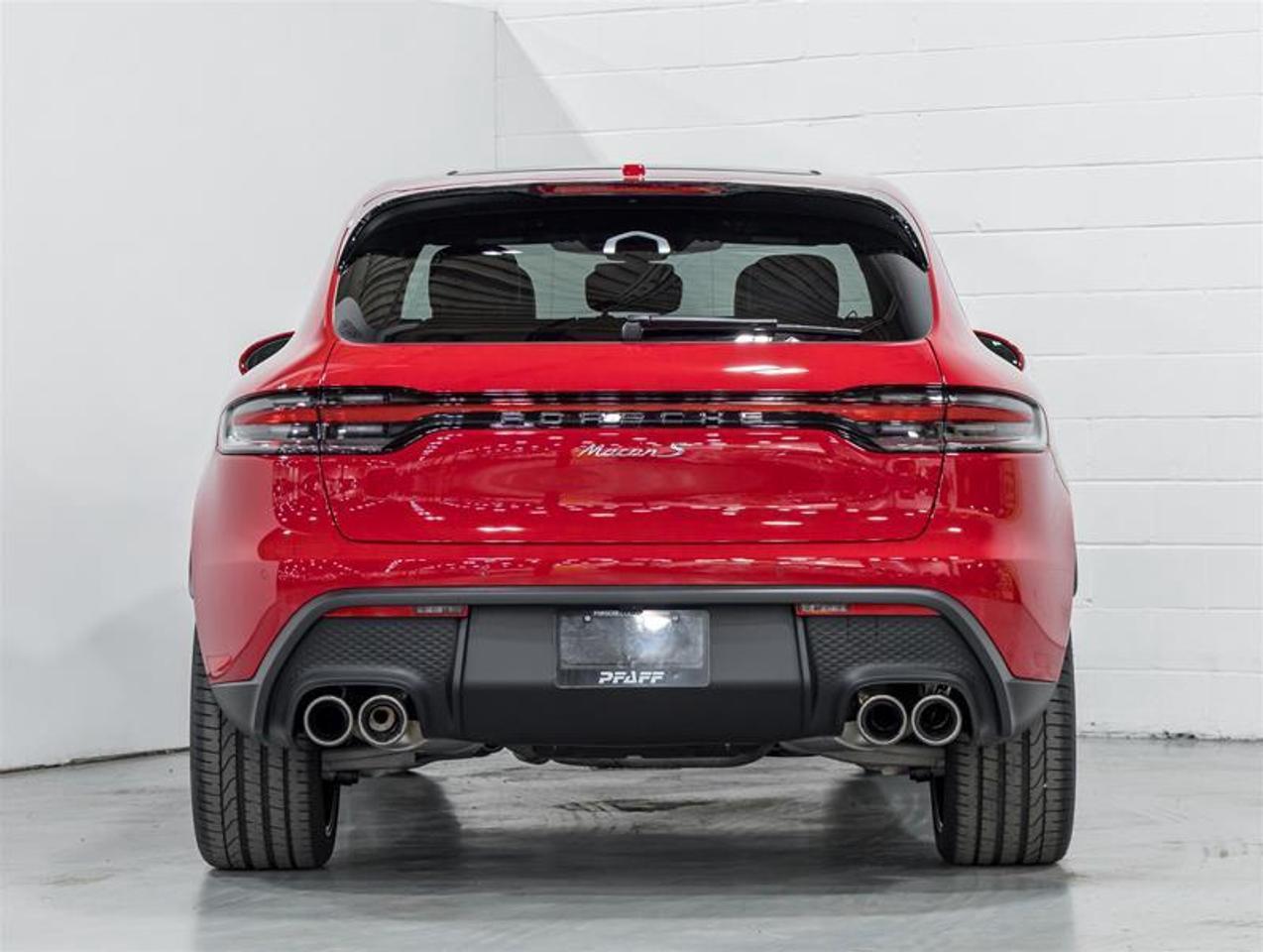 2026 Porsche Macan  Photo
