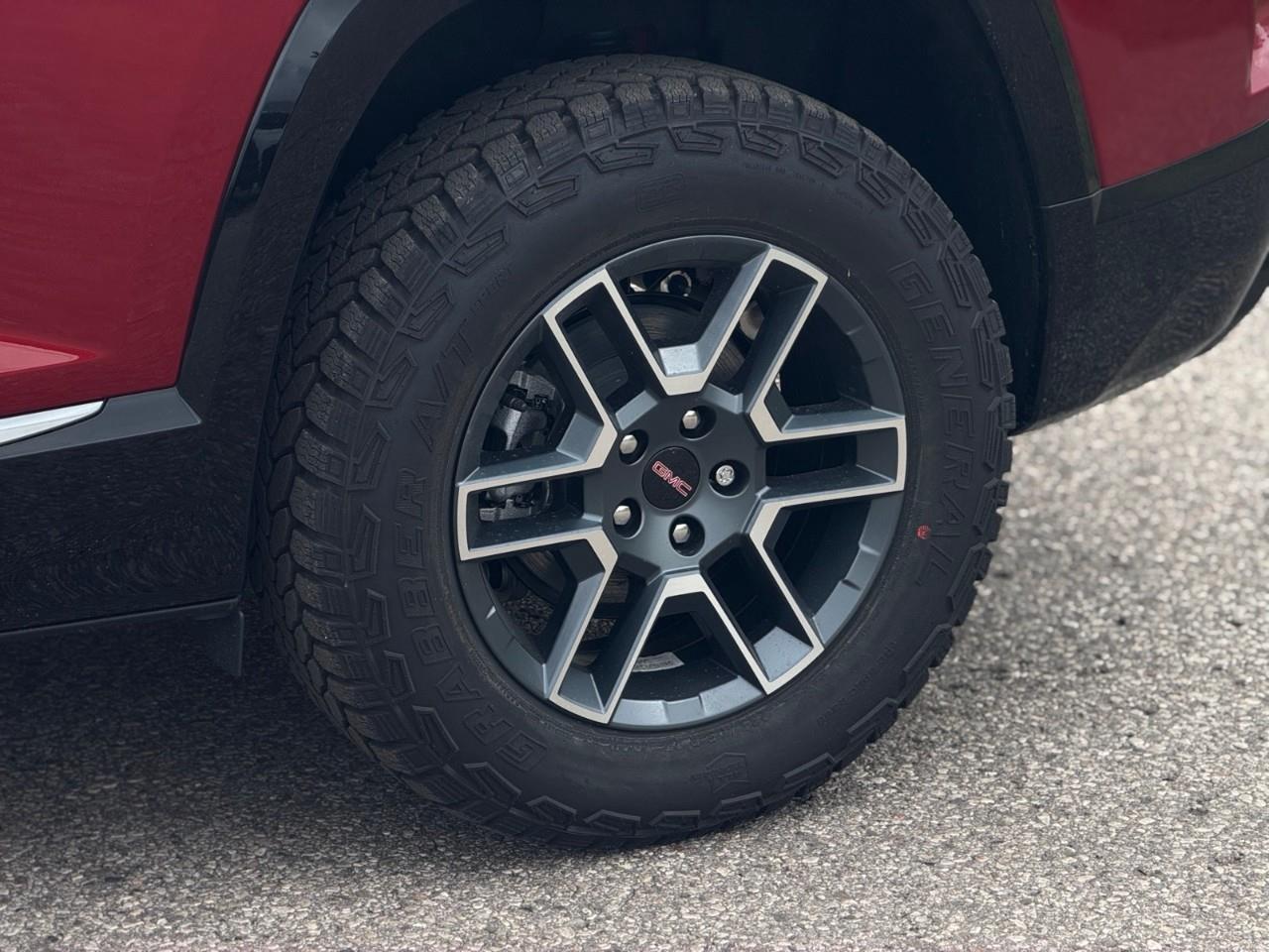 2027 GMC Terrain AT4 4dr All-Wheel Drive Photo