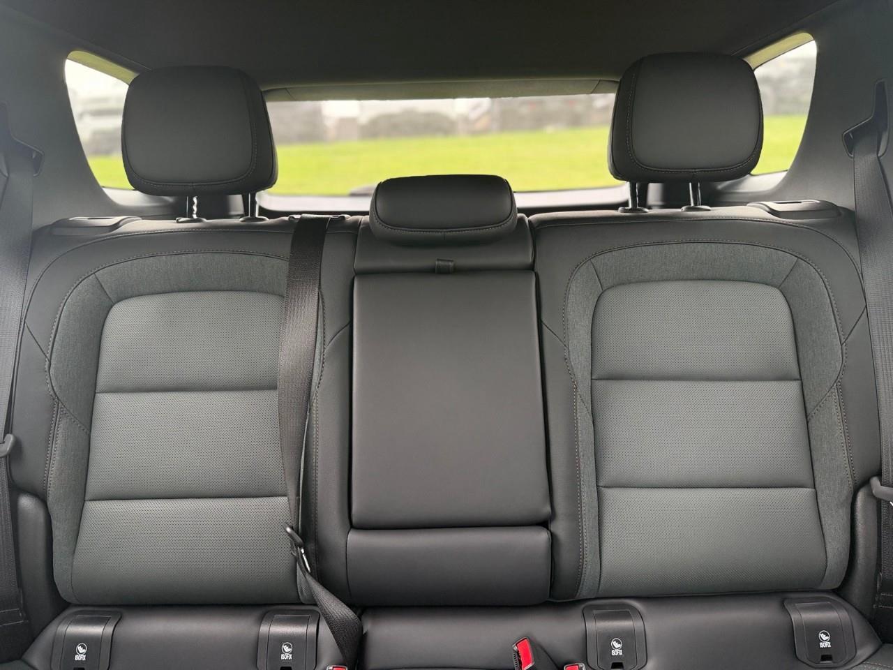 2027 GMC Terrain AT4 4dr All-Wheel Drive Photo