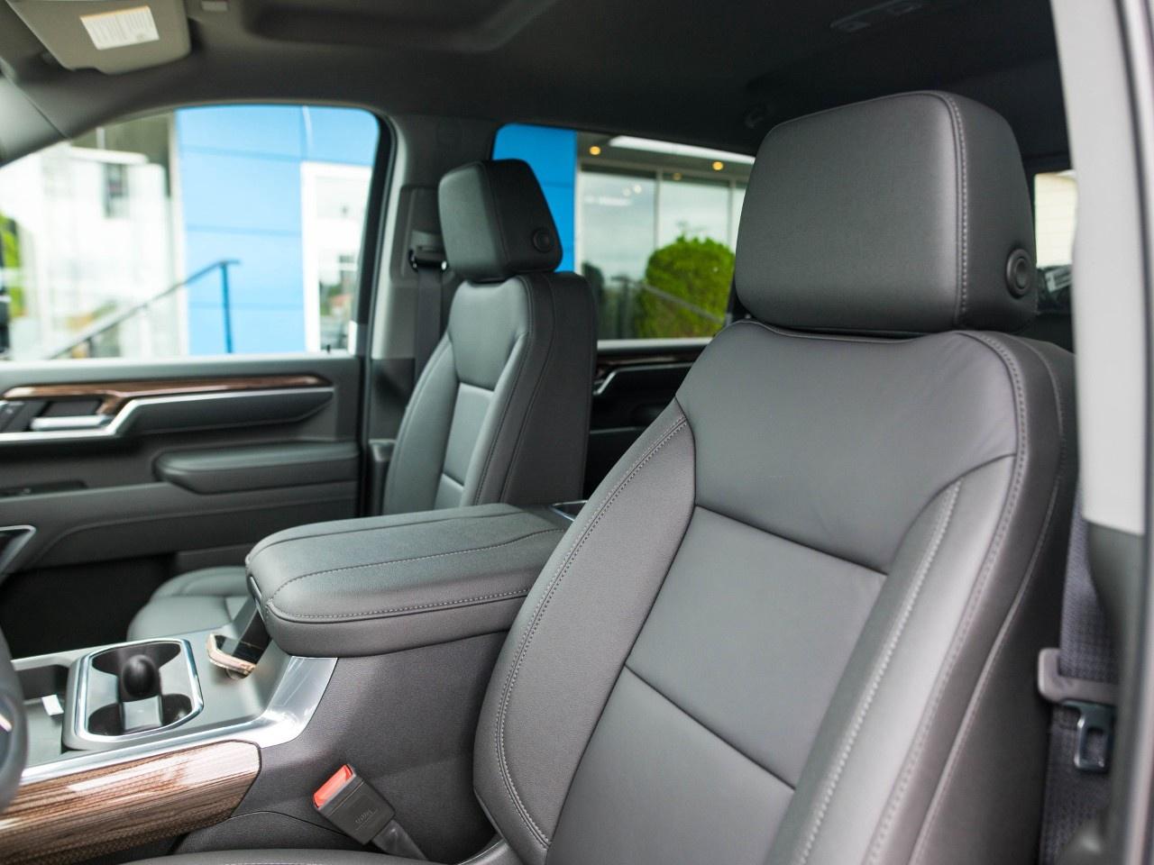 2026 Chevrolet SILVERADO 2500HD 4WD Crew Cab Standard Box LT Photo