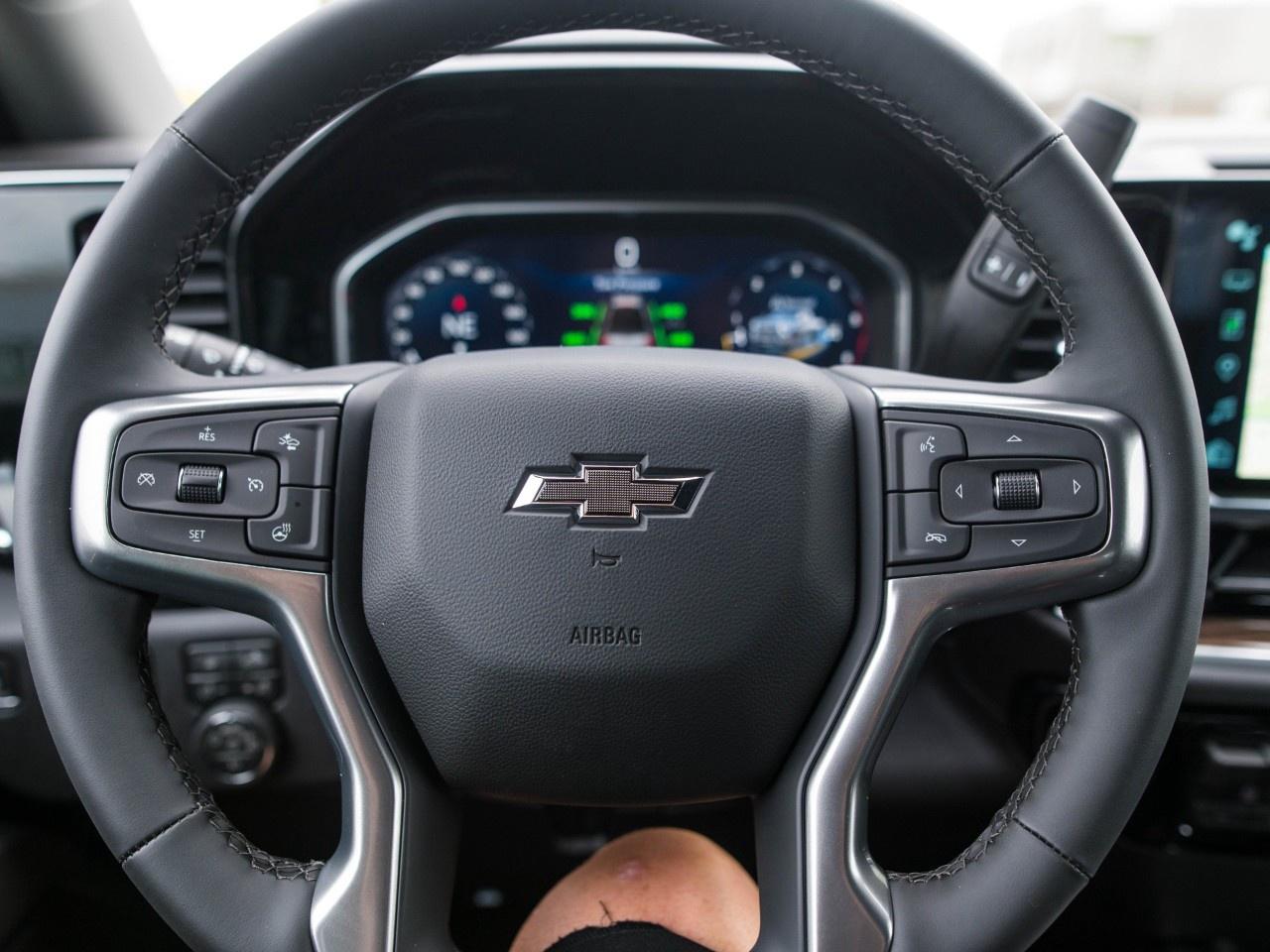 2026 Chevrolet SILVERADO 2500HD 4WD Crew Cab Standard Box LT Photo