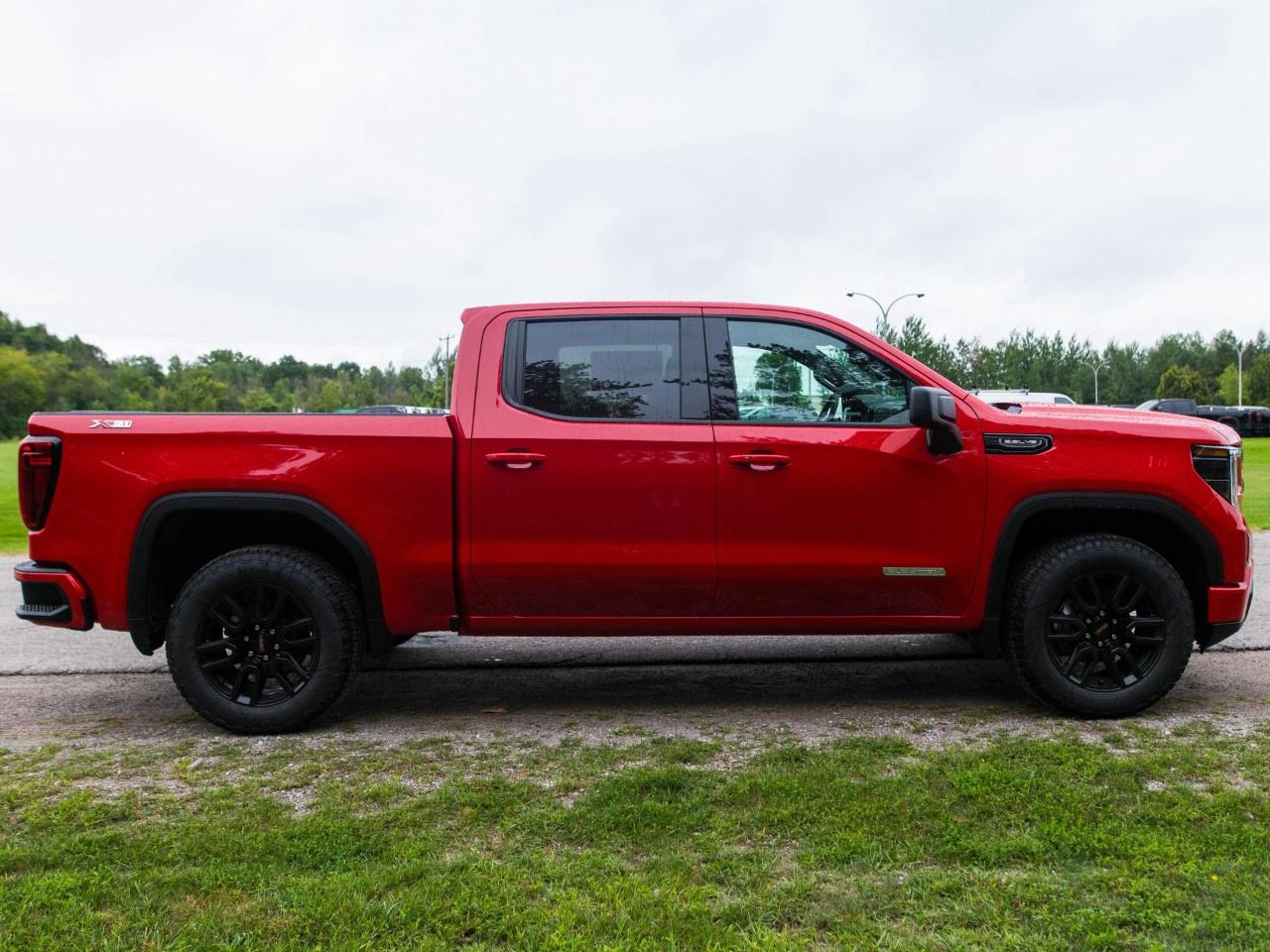 2026 GMC Sierra 1500 Crew Cab Short Box 4-Wheel Drive Elevation Photo
