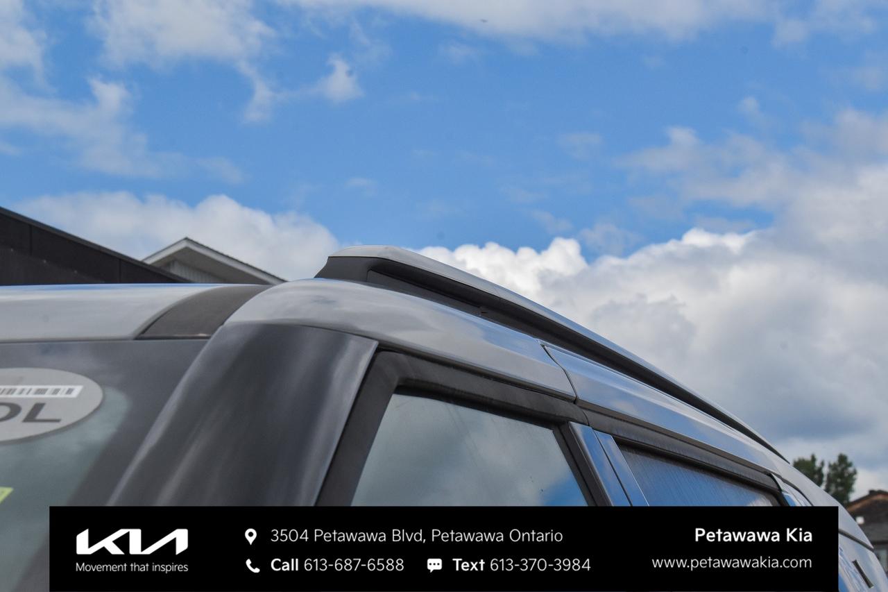 2027 Kia Carnival EX Passenger Van Photo