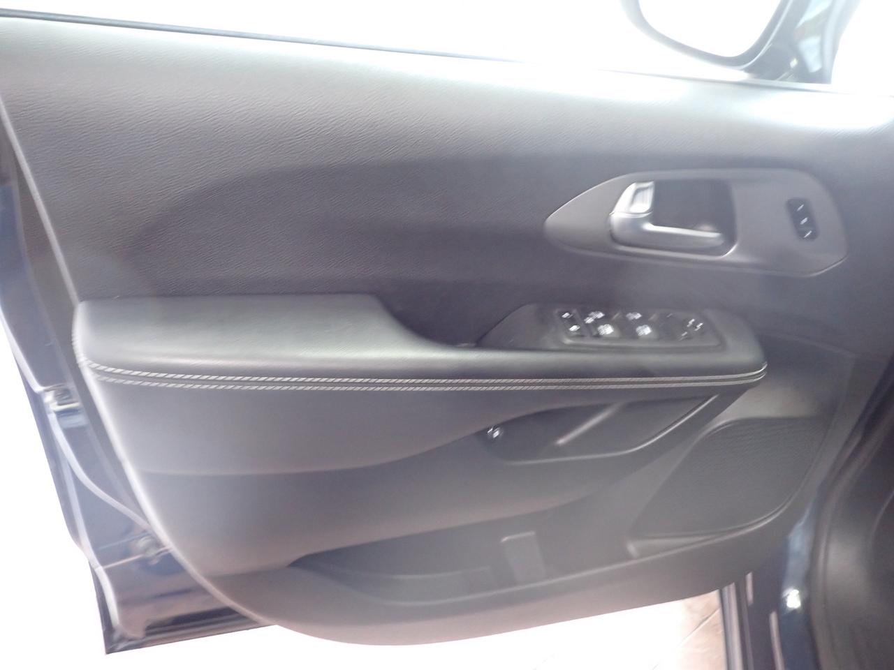 2025 Chrysler Pacifica Hybrid Select 2WD *HYBRID* LEATHER Photo
