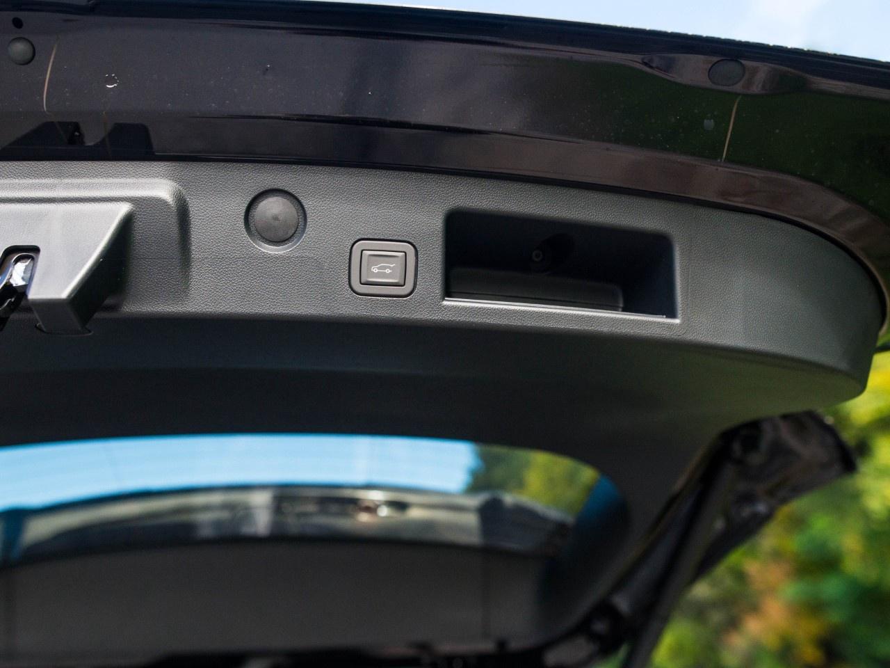 2027 GMC Terrain AWD AT4 Photo