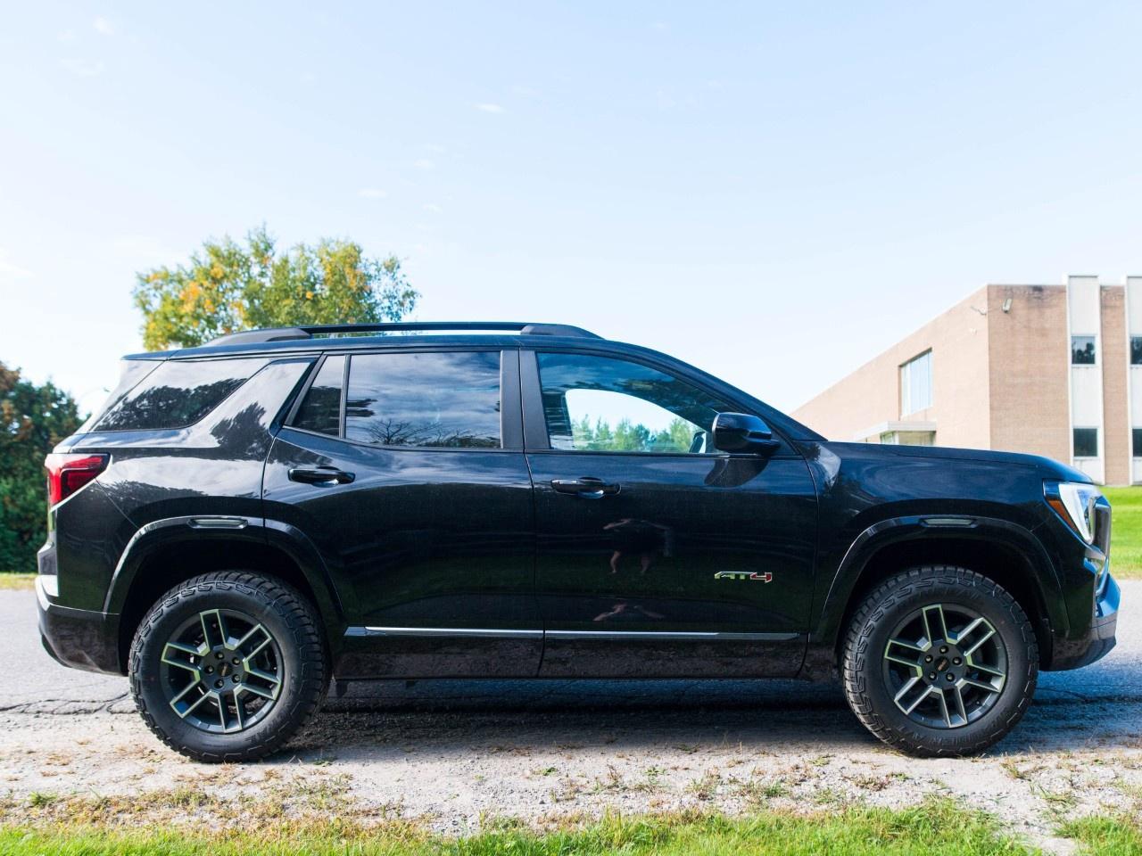 2027 GMC Terrain AWD AT4 Photo