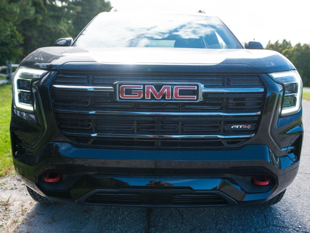 2027 GMC Terrain AWD AT4 Photo