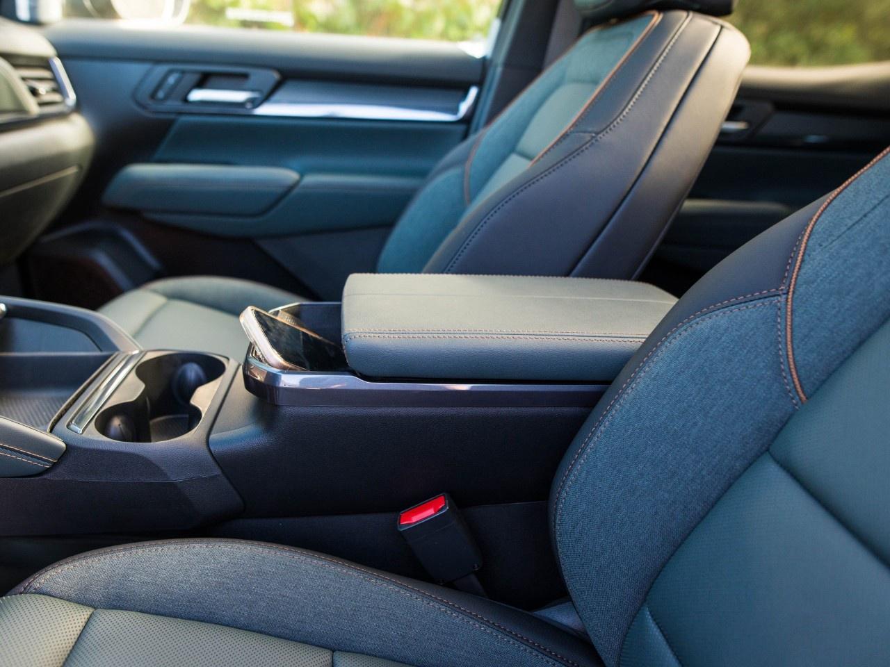 2027 GMC Terrain AWD AT4 Photo