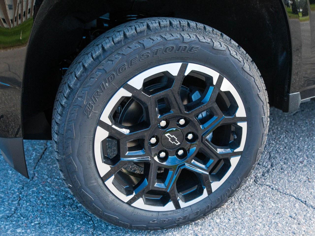 2026 Chevrolet Colorado Crew Cab Short Box 4-Wheel Drive Z71 Photo