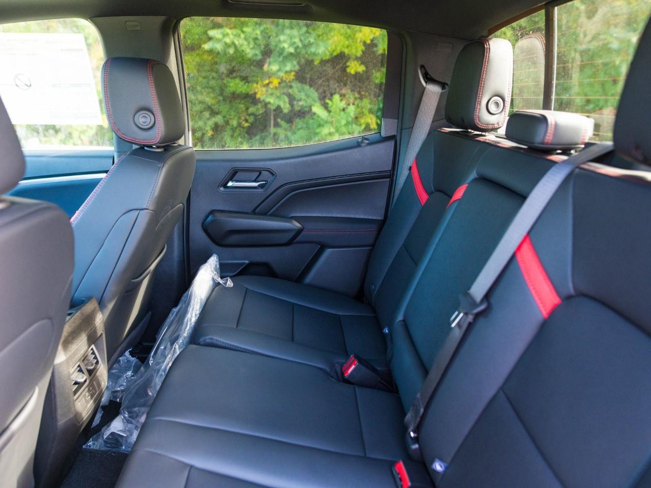 2026 Chevrolet Colorado Crew Cab Short Box 4-Wheel Drive Z71 Photo