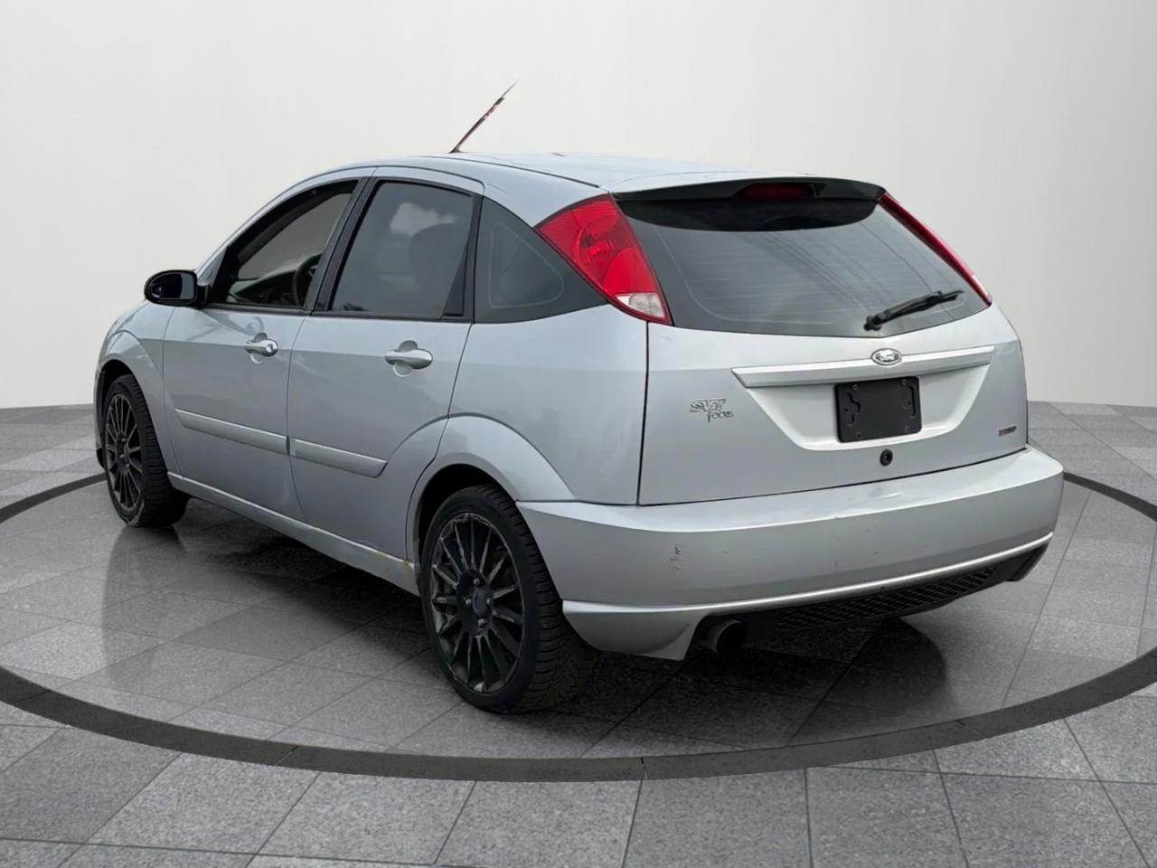 2003 Ford Focus SVT 4dr SVT Hatchback Photo