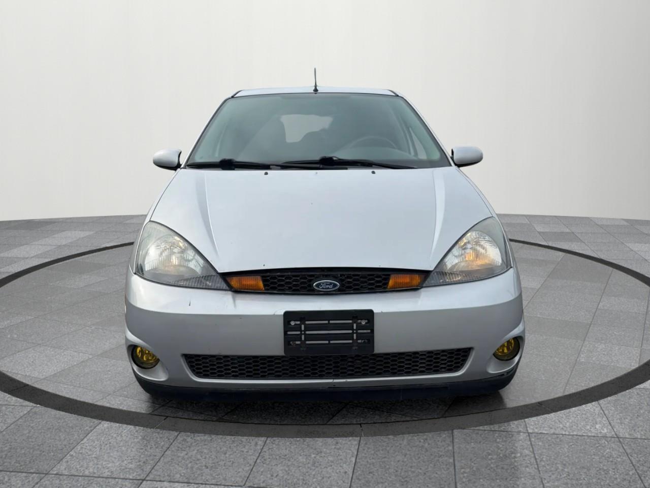 2003 Ford Focus SVT 4dr SVT Hatchback Photo