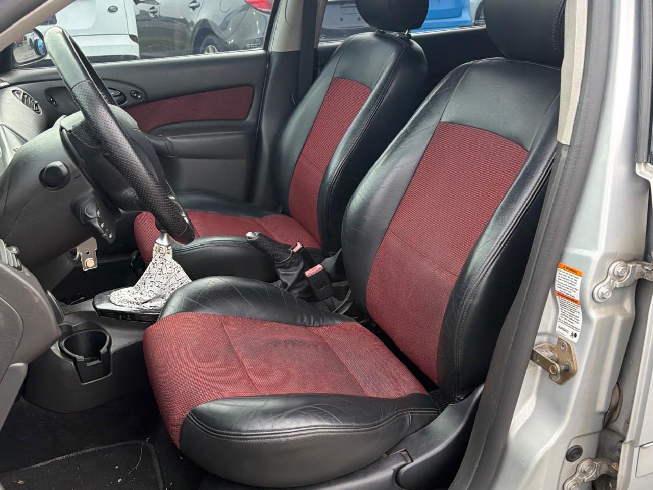 2003 Ford Focus SVT 4dr SVT Hatchback Photo