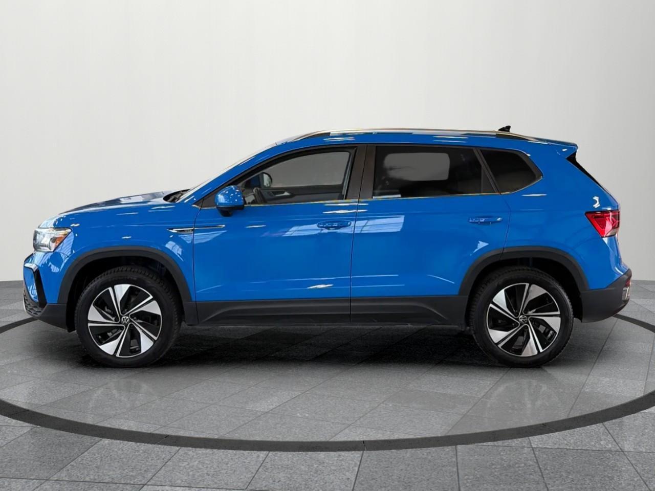 2024 Volkswagen Taos Comfortline 4dr All-Wheel Drive 4MOTION Photo