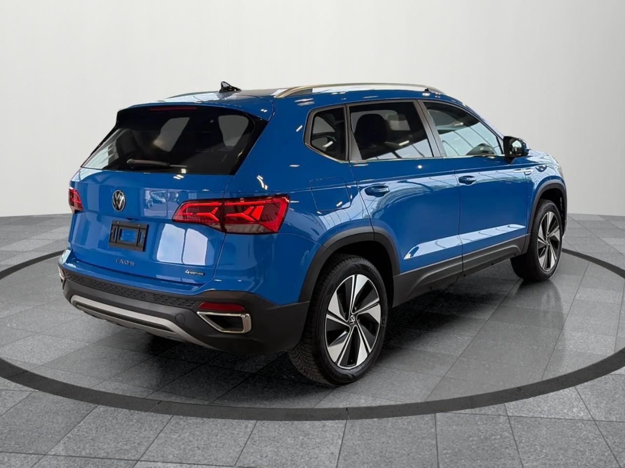 2024 Volkswagen Taos Comfortline 4dr All-Wheel Drive 4MOTION Photo