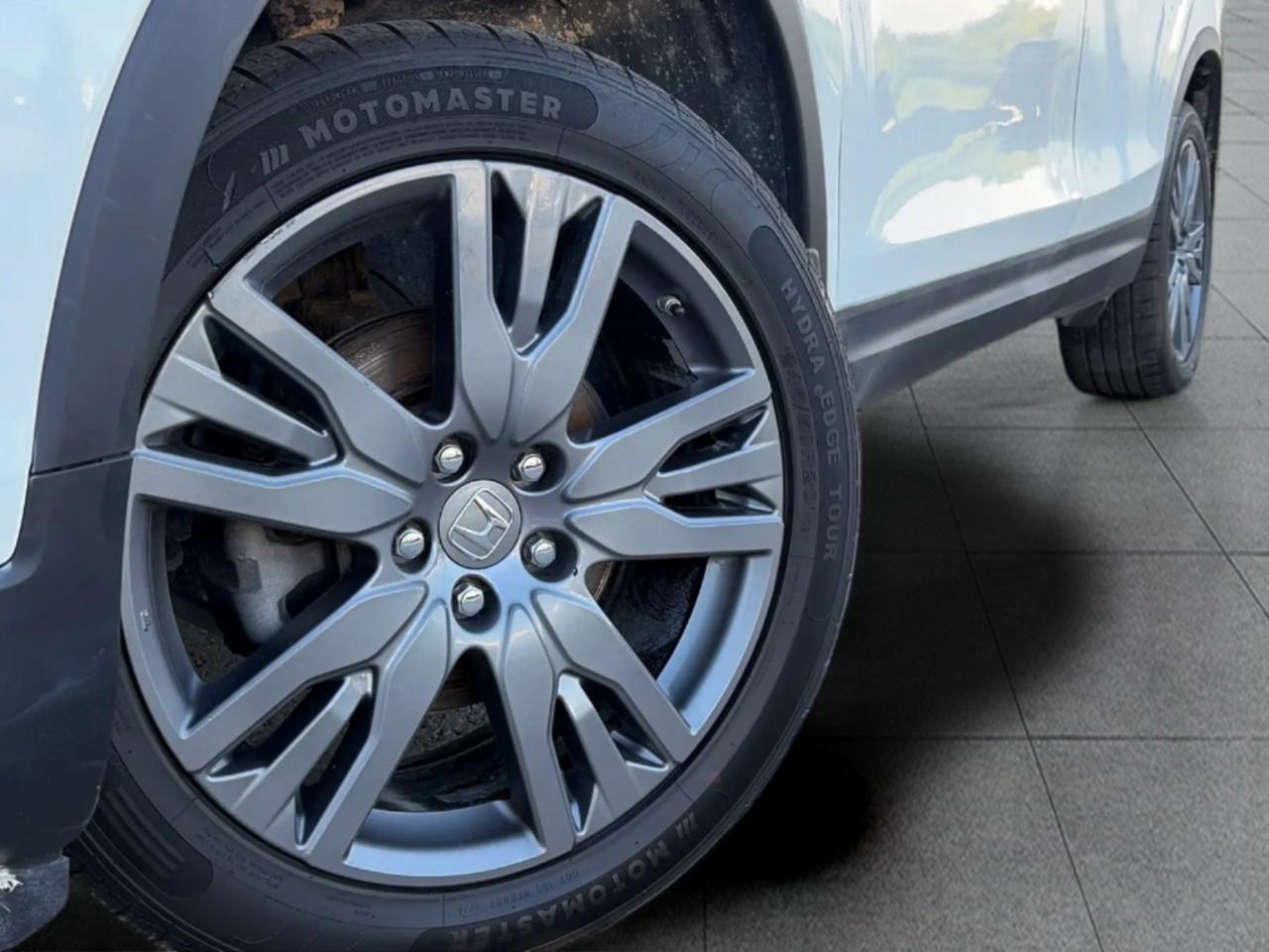 2019 Honda Passport EX-L 4dr All-Wheel Drive Photo5