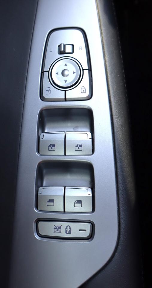 2024 Hyundai PALISADE Urban 7 Passenger 4dr All-Wheel Drive Photo