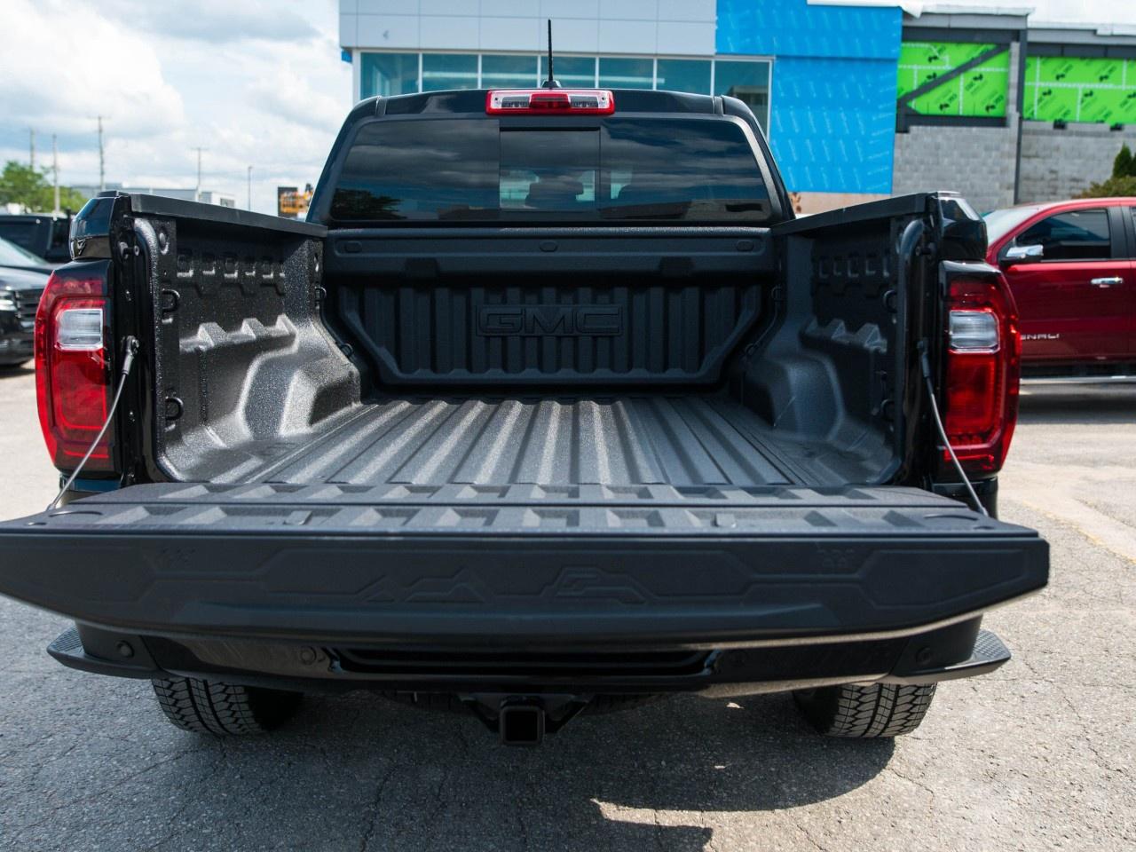 2026 GMC Canyon Crew Cab Short Box 4-Wheel Drive Denali Photo