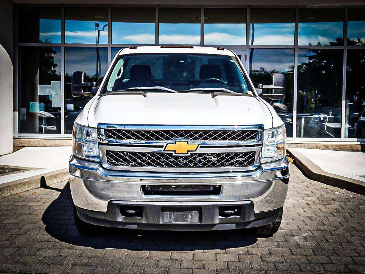 2013 Chevrolet Silverado 3500  Photo3