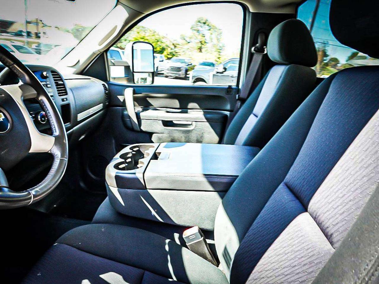 2013 Chevrolet Silverado 3500  Photo