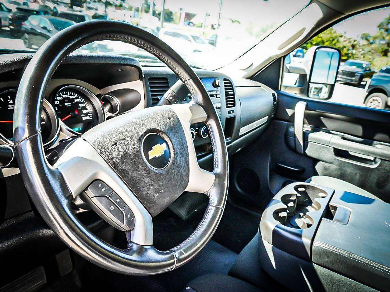 2013 Chevrolet Silverado 3500  Photo