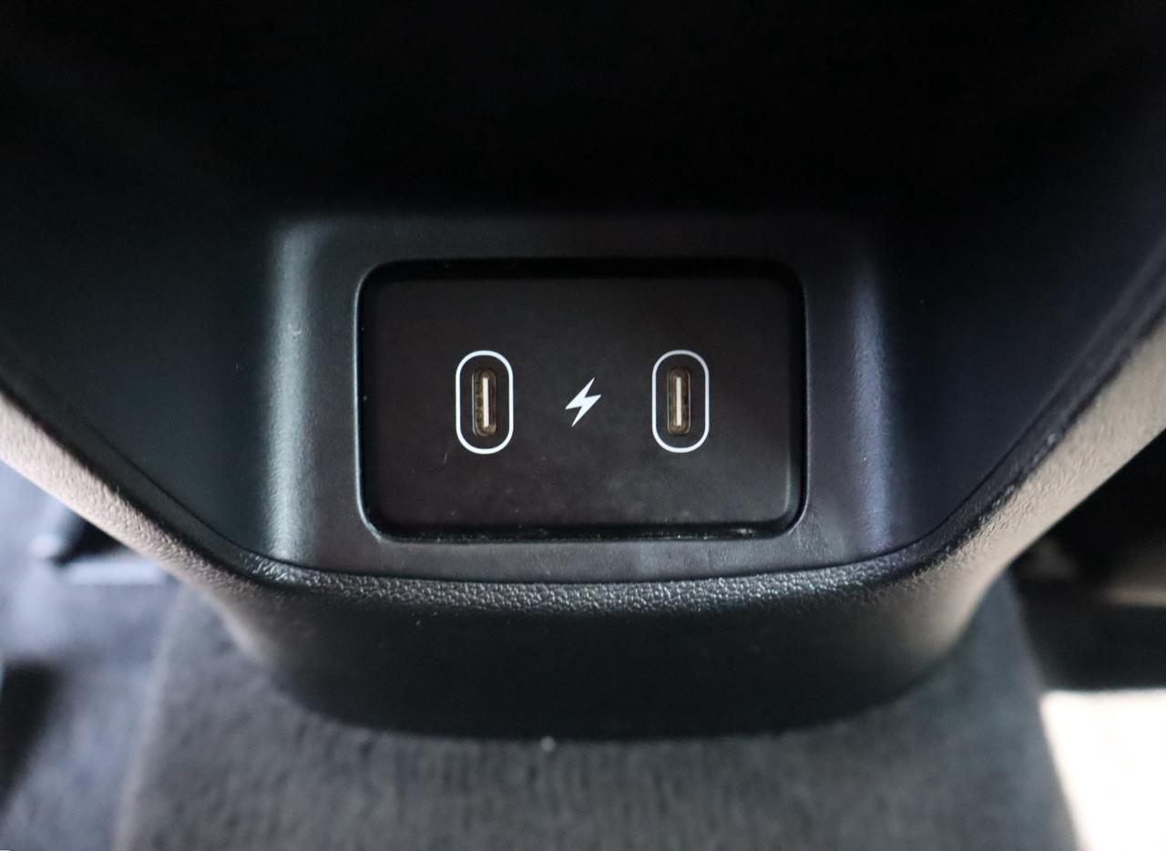 2024 Hyundai Elantra Preferred w/Tech Pkg 4dr Sedan Photo