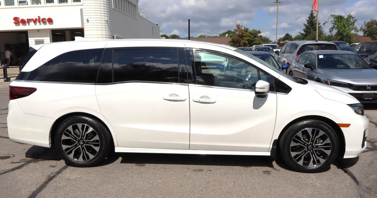 2025 Honda Odyssey Touring Passenger Van Photo