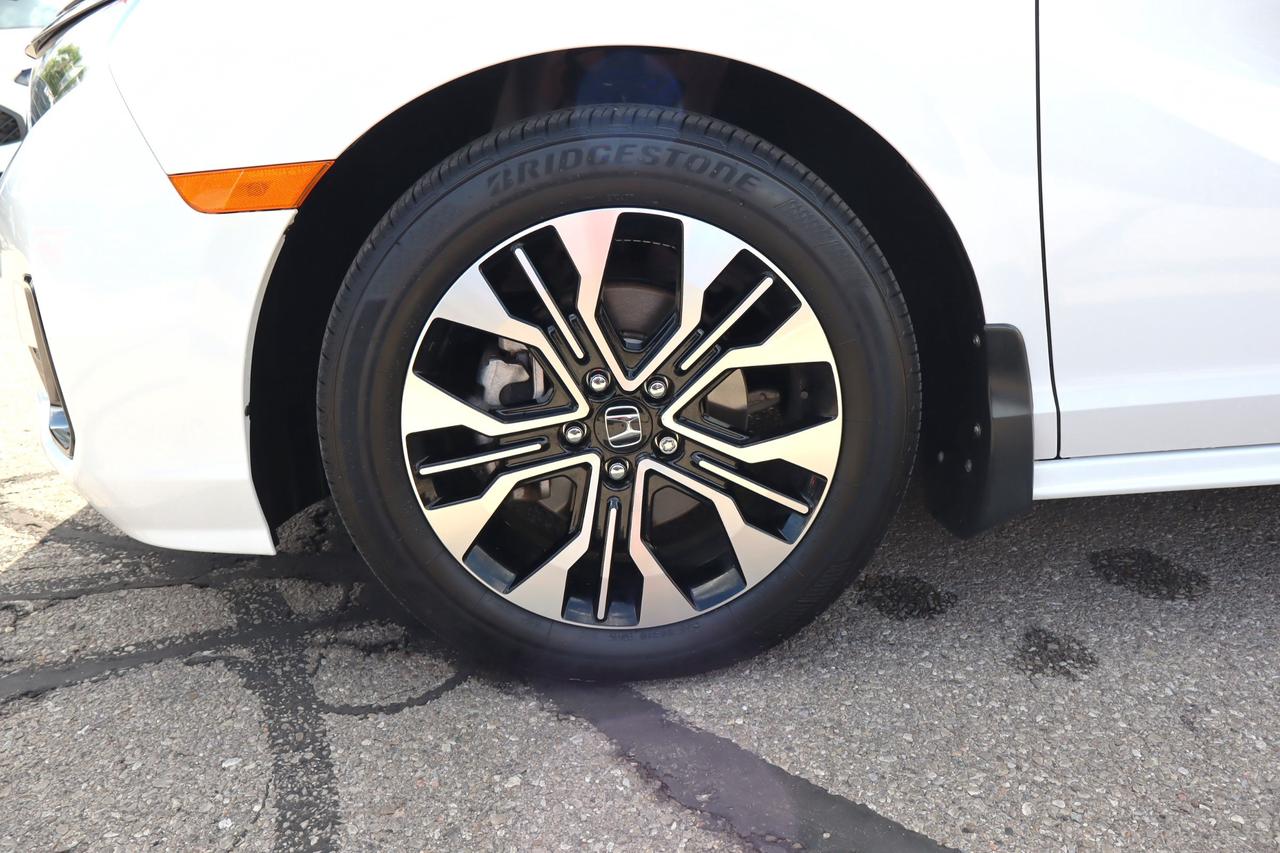 2025 Honda Odyssey Touring Passenger Van Photo