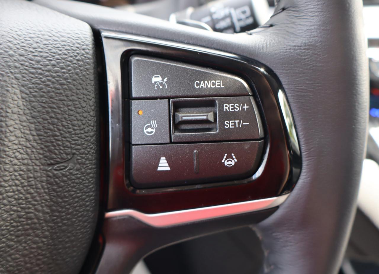 2025 Honda Odyssey Touring Passenger Van Photo