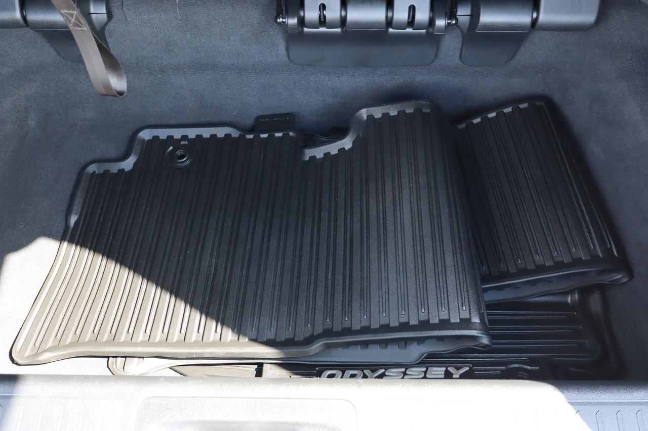 2025 Honda Odyssey Touring Passenger Van Photo