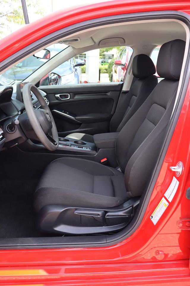 2025 Honda Civic LX 4dr Sedan Photo