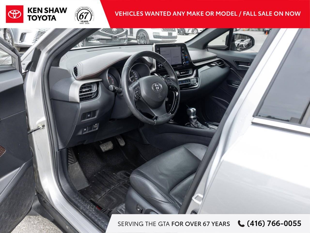 2019 Toyota C-HR Base 4dr Front-Wheel Drive Sport Utility Photo
