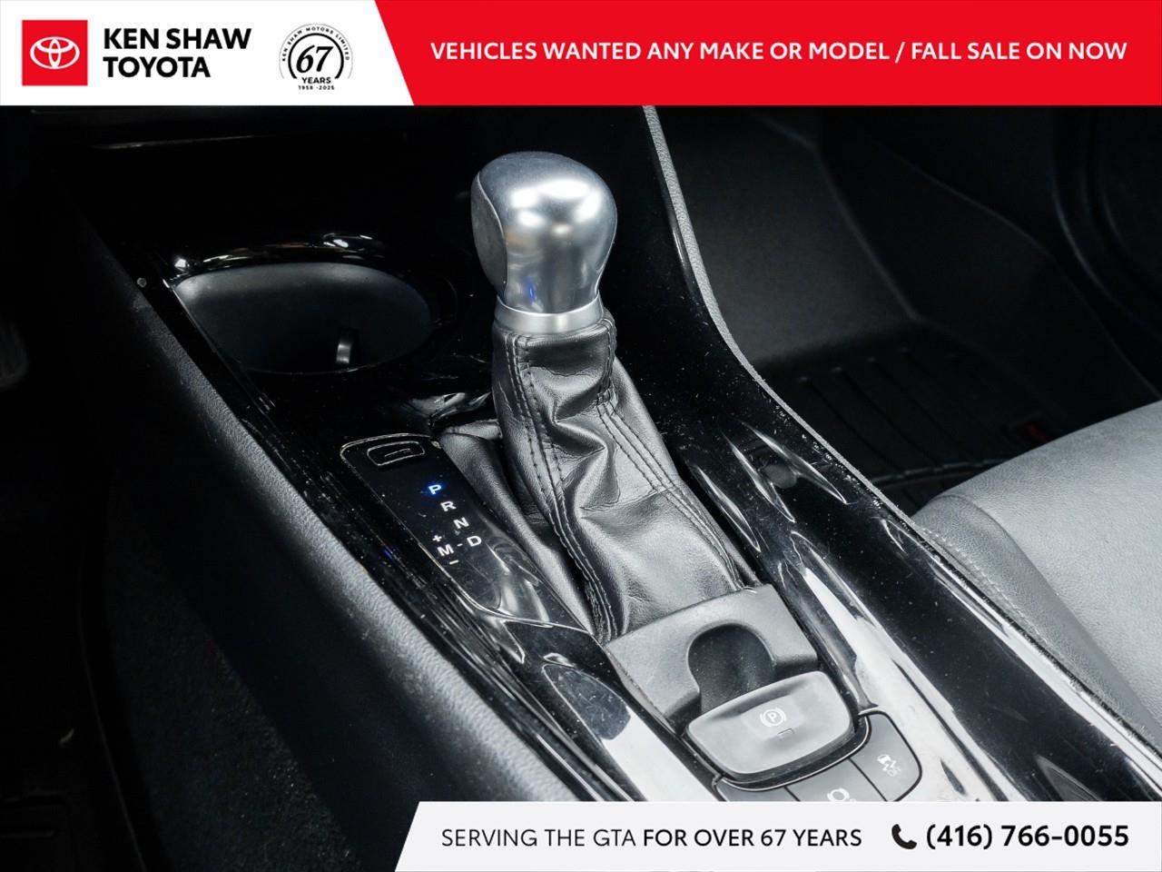 2019 Toyota C-HR Base 4dr Front-Wheel Drive Sport Utility Photo