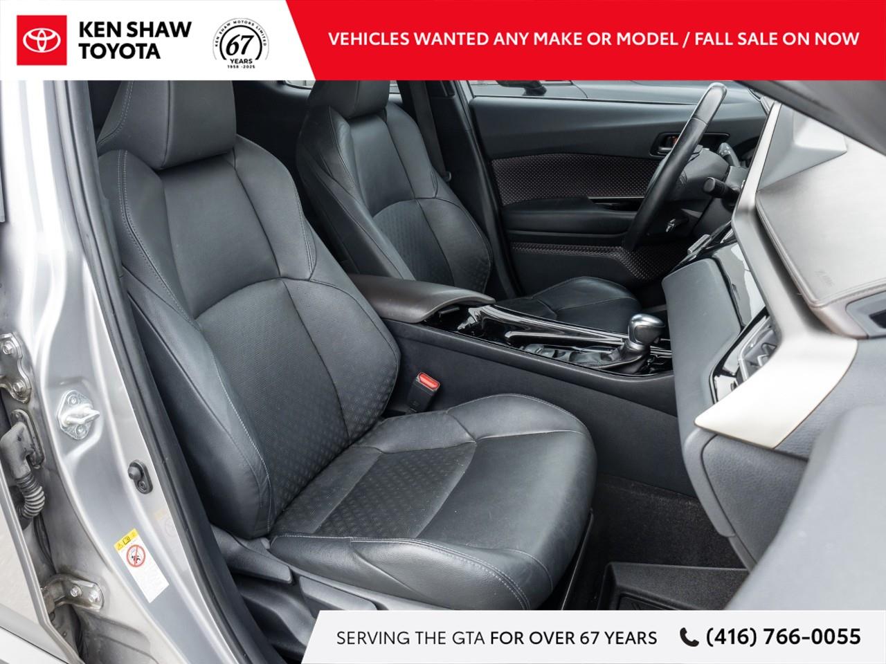 2019 Toyota C-HR Base 4dr Front-Wheel Drive Sport Utility Photo
