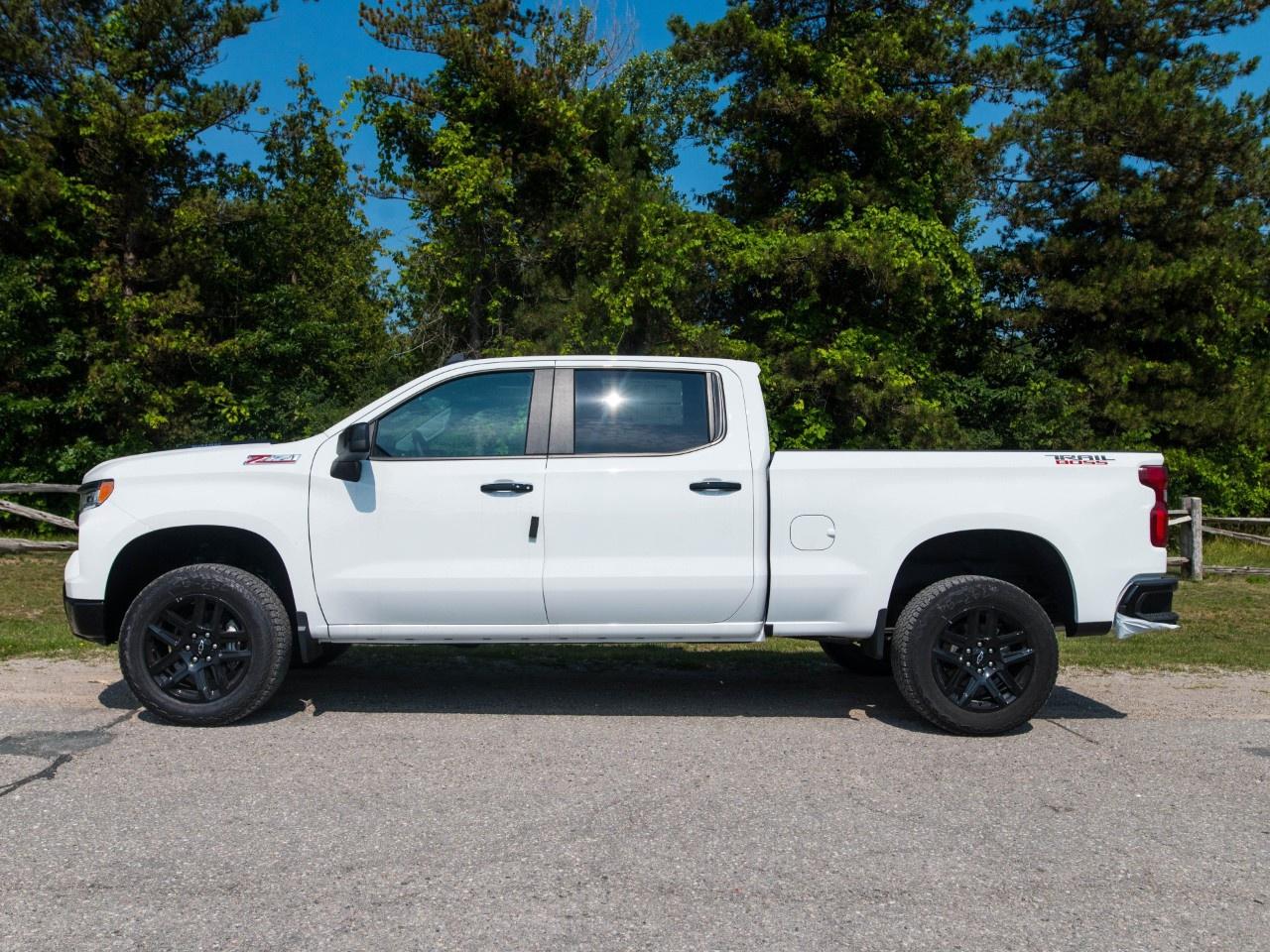 2026 Chevrolet Silverado 1500 Crew Cab Standard Box 4-Wheel Drive LT Trail Boss Photo1