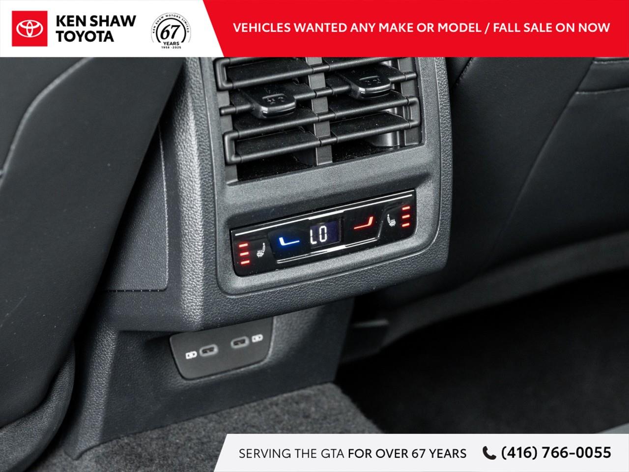 2025 Volkswagen Golf R Base 4dr All-Wheel Drive 4MOTION Hatchback Photo