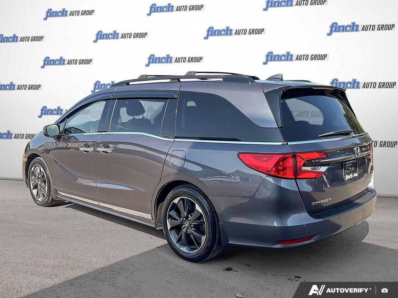 2021 Honda Odyssey Touring Passenger Van Photo3