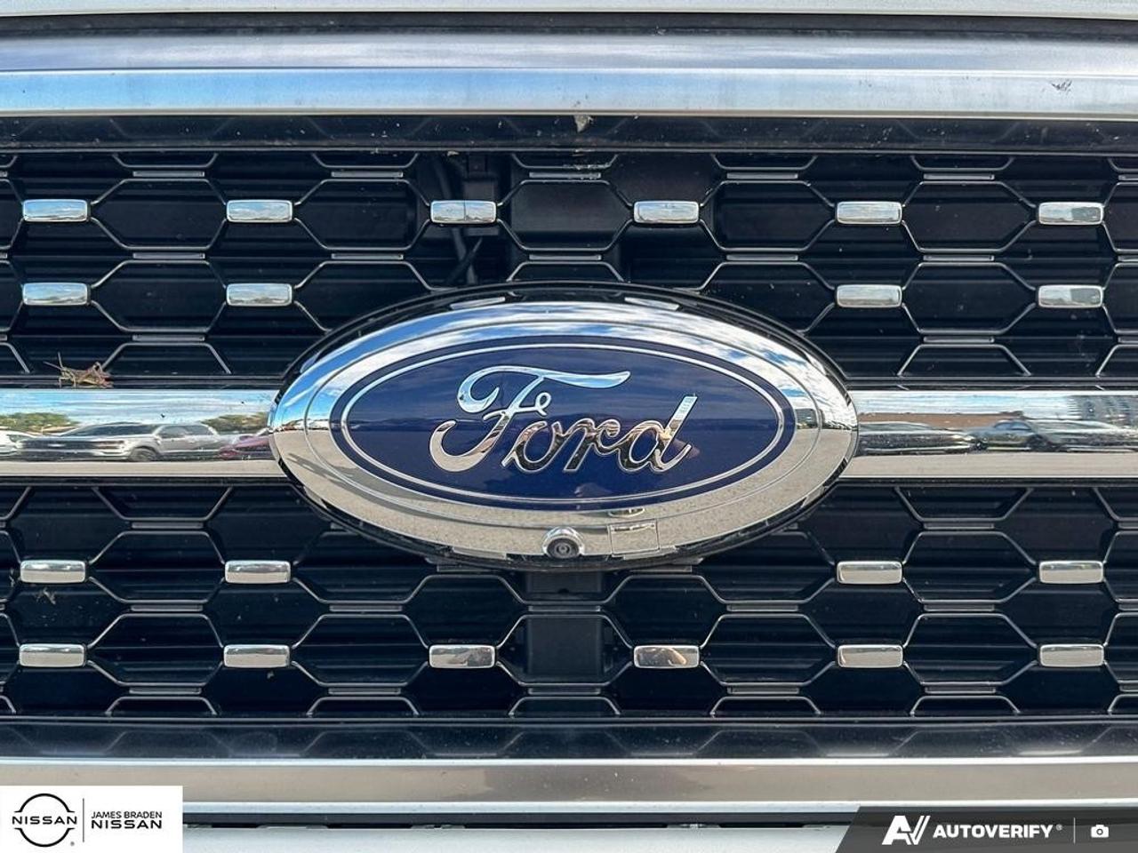 2022 Ford F-150 Platinum 4WD SuperCrew 5.5' Box Photo