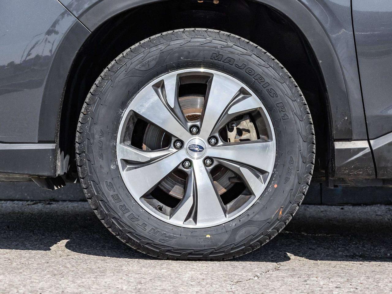 2024 Subaru ASCENT Touring Photo3