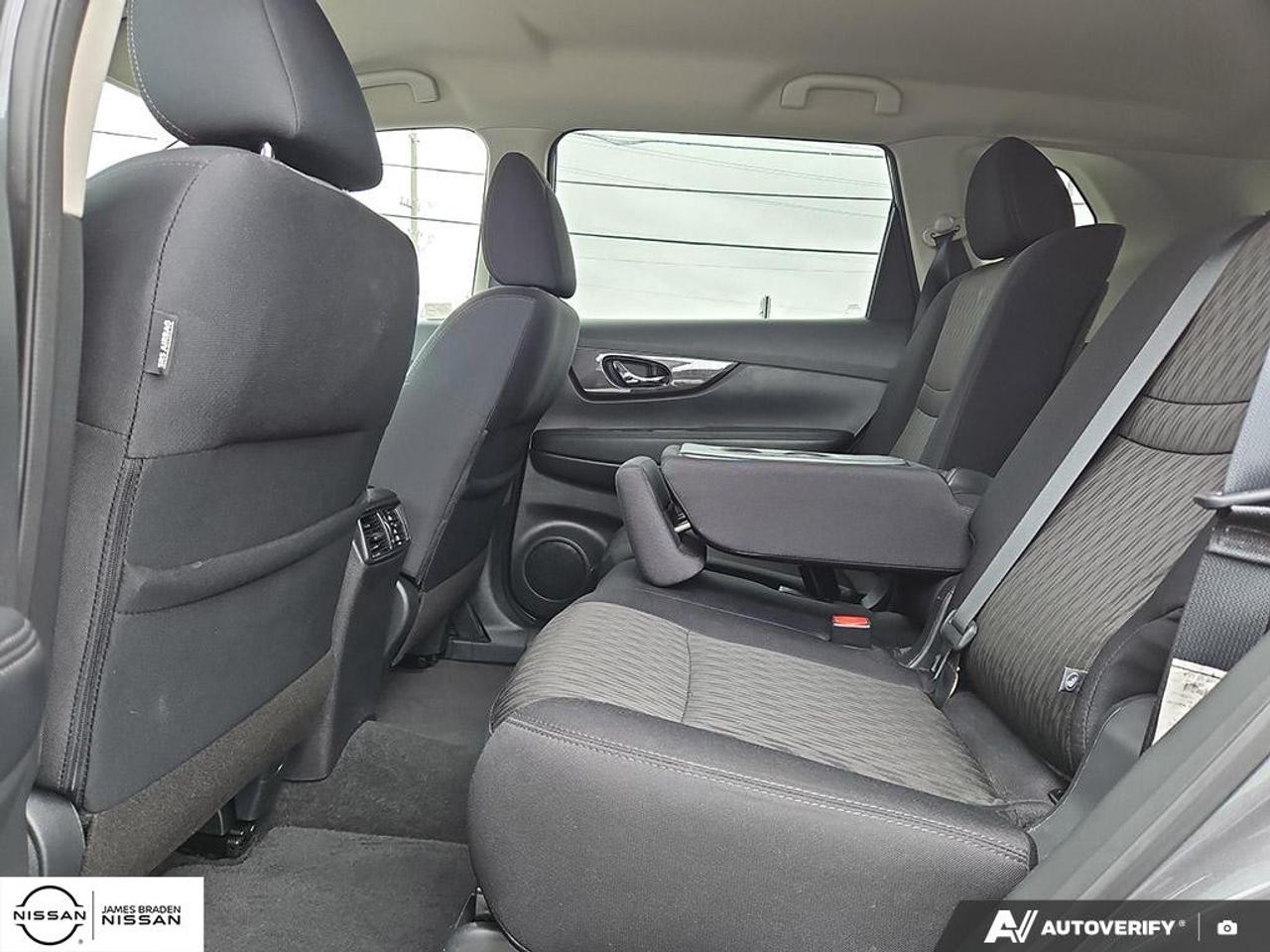 2019 Nissan Rogue AWD S Photo