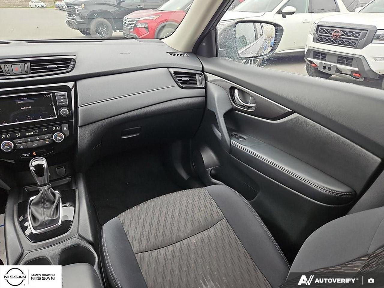 2019 Nissan Rogue AWD S Photo